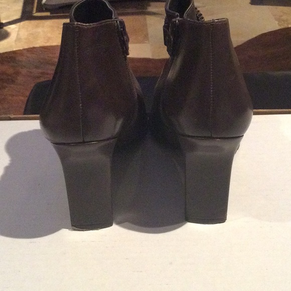 Nine West boots - Picture 4 of 11